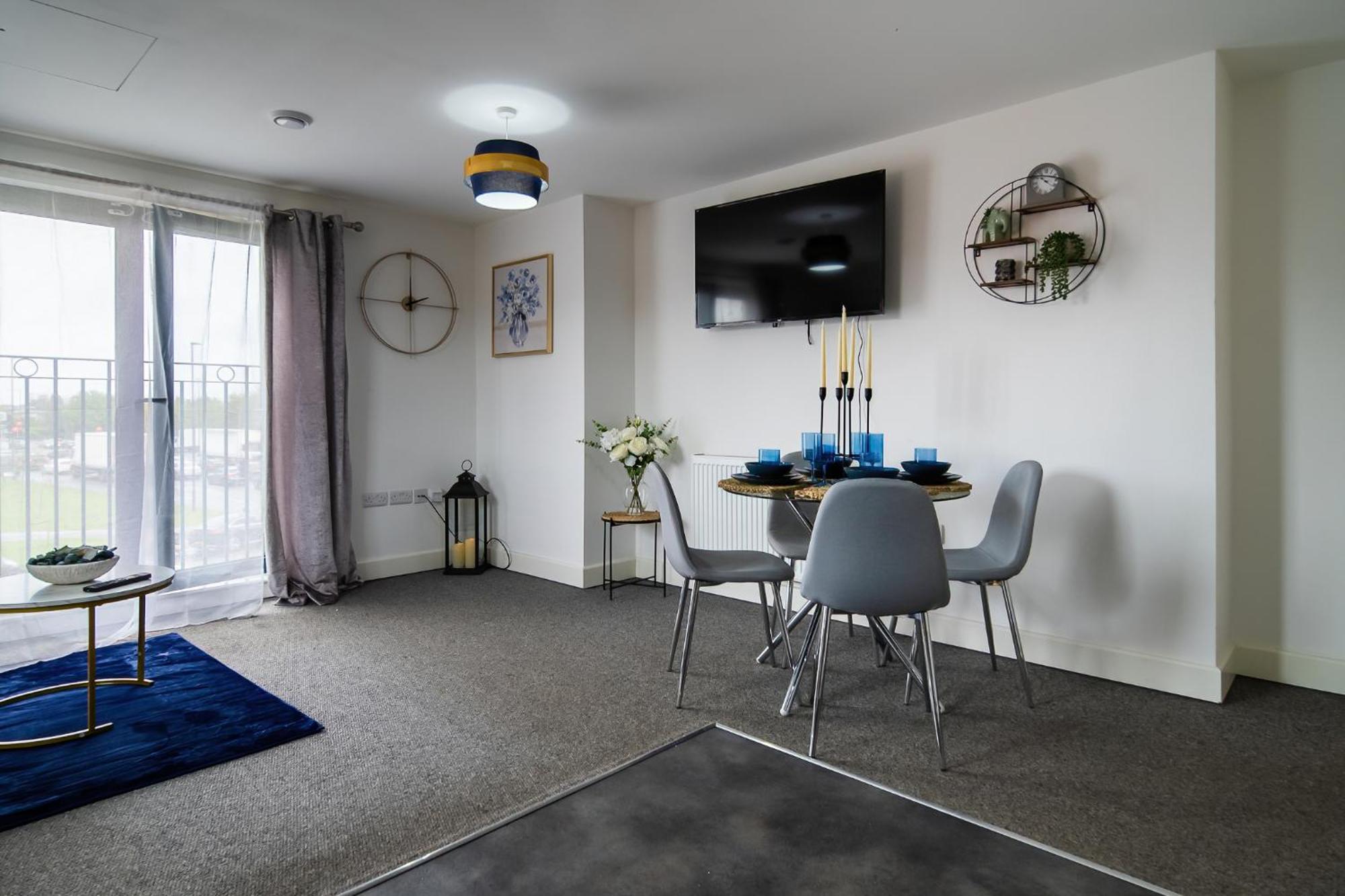 One And Two Bed Apartments Slough Near Heathrow Colnbrook Exterior photo
